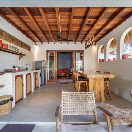 La Villa Loca Gili Islands Exterior photo